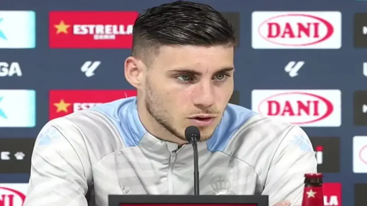 الحلم سبورت : “ليس في صالح الرياضة”.. روبيرتو فيرنانديز يبت على هتافات جماهير إسبانيا أمام منتخب مصر